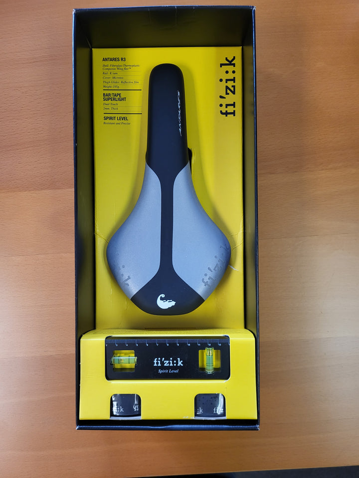 New Old Stock Fi’zi:k Antares R3 Saddle – Includes Bar Tape & Level!